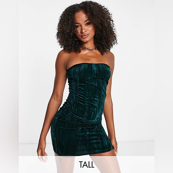 🦚Extro & Vert Tall Bandeau Mini Dress in Emerald Green Velvet - Picture 2 of 6